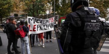 Crisis sin fin en Francia: los nudos sin resolver de París