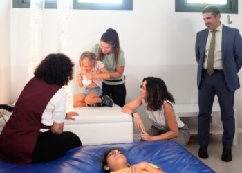 Díaz Ayuso defiende los centros de Educación Especial: “No es humano decir que son guetos. Son hogares de aprendizaje”