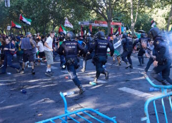 La izquierda radical arruina el fin de La Vuelta tras ser espoleada por Sánchez y España queda en mal lugar