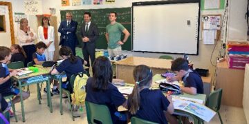 Comienza el curso escolar con la eliminación del uso individual de los dispositivos digitales en los colegios