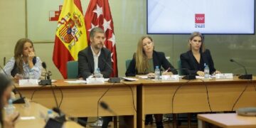 La Comunidad de Madrid detecta 40 posibles casos de fallos en los dispositivos de seguimiento telemático para víctimas de violencia contra la mujer
