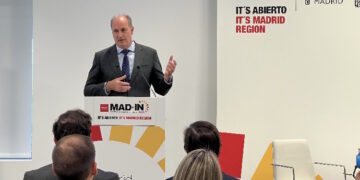 La Comunidad de Madrid lidera la demanda de profesionales digitales en España con más de 20.000 ofertas de empleo en tres meses
