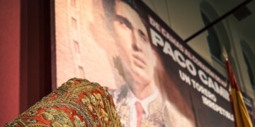 Homenaje al torero Paco Camino con una exposición sobre su trayectoria profesional