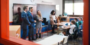 La Comunidad de Madrid seguirá incorporando 1º y 2º de Secundaria en los colegios públicos que lo soliciten