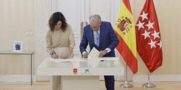 Díaz Ayuso firma con la Fundación “la Caixa” 75 millones de inversión para actuaciones sociales, un 7% más que en 2024