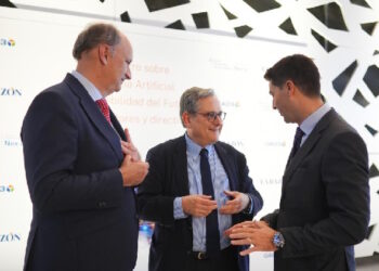 La Comunidad pondrá en marcha una Estrategia de IA hasta 2030 para posicionar a Madrid como referente europeo en la materia