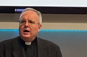 Chica Arellano: No a una economía impulsada por la ley del lucro a toda costa