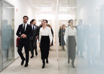 Díaz Ayuso sobre el descarrilamiento de ayer de Cercanías: “Es la viva imagen de la gestión de Sánchez en Madrid. La vía de comunicación con el ministro es twitter”