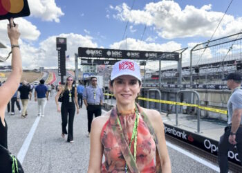 Díaz Ayuso acude hoy en Austin al Gran Premio de EEUU de F1 para conocer su experiencia en la operativa de los servicios públicos