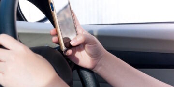 La Policía Local de Majadahonda vigilará las distracciones al volante, responsables de más del 30% de los accidentes