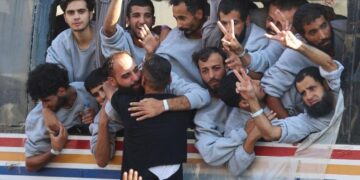 Gaza, 20 rehenes israelíes liberados. En Egipto, firma del acuerdo de tregua