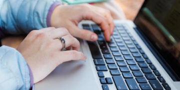Más de un millar de alumnos serán formados con cursos gratuitos sobre IA, programación y seguridad informática