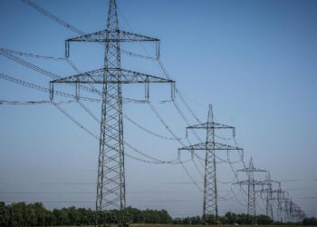 La Comunidad de Madrid moderniza la normativa sobre instalaciones eléctricas de alta tensión y reduce los tiempos de trámites de infraestructuras críticas