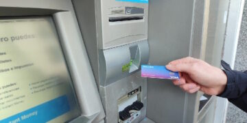 La Comunidad de Madrid, primera región de España que tendrá cajeros automáticos en todos sus municipios