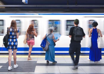 La Comunidad de Madrid reclama al Gobierno central el pago urgente de más de 126 millones de euros del abono de las ayudas para el transporte público de 2025