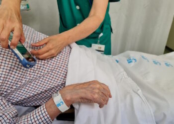 La sanidad pública madrileña ha incorporado este año 53 nuevos profesionales específicos de cuidados paliativos