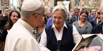 Migrantes y refugiados: León XIV insta a promover políticas de reconciliación