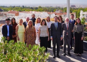 Díaz Ayuso resalta los más de 2.700 millones y 4.900 empleos atraídos por Invest in Madrid en una región “puerta de entrada a España”