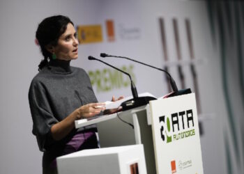 Díaz Ayuso denuncia la «inconcebible» situación de los autónomos a los que “siempre les toca pagar las estrafalarias ocurrencias” del Gobierno central