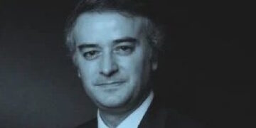 Iván coge su fusil: inocular veneno en el PP