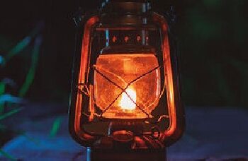 Libros: “La Luz más allá de la oscuridad”. Que hacer en tiempos difíciles. Trabajo de Carlo María Martini, jesuita y biblista de gran prestigio internacional