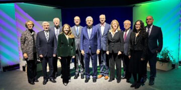 La consejera de Sanidad de la Comunidad de Madrid recibe en Chicago (EE.UU.) la máxima distinción mundial en diagnóstico por imagen