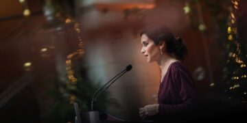 Díaz Ayuso advierte de que el Gobierno regional erradicará “con contundencia y responsabilidad” cualquier mala práctica del sistema sanitario para defender a los madrileños