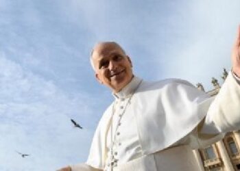 El Papa insta a escuchar el grito de la tierra y de los pobres: Nuestra tarea es generar, no robar