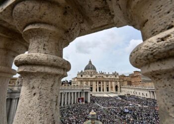 El Papa suprime la Comisión para las donaciones a la Santa Sede