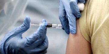 La Comunidad de Madrid adquiere 790.000 dosis de vacunas para la protección frente al herpes zóster y el neumococo con una inversión de 86,4 millones