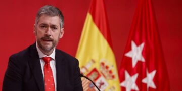 La Comunidad de Madrid aprueba 887 millones de euros para las subidas salariales de los empleados públicos en 2025 y 2026