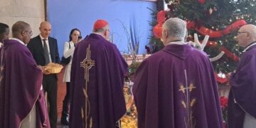Parolin: Humildad y pequeñez, antídoto a la amenaza de los poderosos