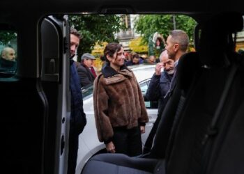 Díaz Ayuso felicita la Navidad a los profesionales del taxi y les agradece su trabajo para hacer de Madrid un lugar “de todos, abierto y alegre”