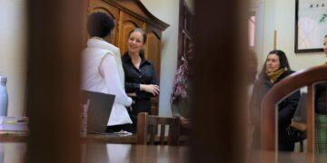 La atención a mujeres jóvenes víctimas de violencia se refuerza con un aumento del 12,4% en la financiación de cuatro centros residenciales madrileños