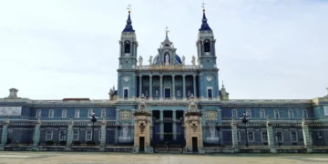 El arzobispo de Madrid responde a la petición de Díaz Ayuso: la misa funeral por los fallecidos del accidente de Adamuz será el próximo jueves 29 en la catedral de la Almudena.