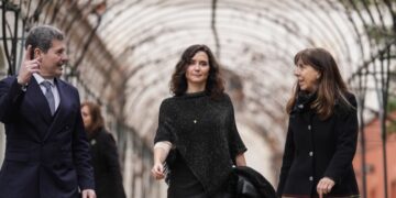 Díaz Ayuso sobre la financiación autonómica: “Es un chantaje, una ilegalidad y un robo. Están fabricando a la cara de todos una nación paralegal”