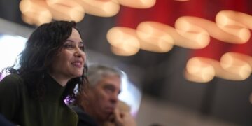 Díaz Ayuso pide transparencia y asunción de responsabilidades por el accidente ferroviario de Adamuz: “Es lo normal después de un trágico suceso”