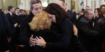 Díaz Ayuso, en la misa funeral por las víctimas del accidente ferroviario de Adamuz (Córdoba)