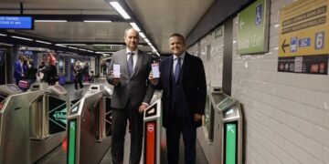 Presentación de la aplicación Mi Tarjeta Transporte que permite validar el abono con el móvil a más de tres millones de usuarios