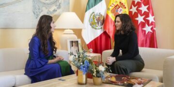 Díaz Ayuso se reúne con la gobernadora del Estado mexicano de Guanajuato para fortalecer lazos económicos y turísticos