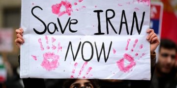 Irán, Sabahi: Los jóvenes lideran las protestas contra el régimen