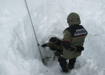 Análisis del estado de la nieve para prevenir el riesgo de aludes y evaluar el impacto del deshielo en los cauces de los ríos