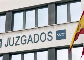 La acción popular ante ataques al patrimonio natural, histórico-artístico o en delitos que entorpezcan los eventos públicos será ejercida por la Comunidad de Madrid