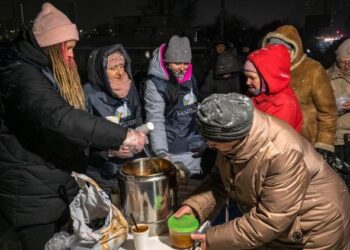 León XIV: Paz donde se combate por intereses ajenos a los de los pueblos