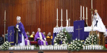Funeral en Adamuz: «Dios estaba allí, en los vagones accidentados»