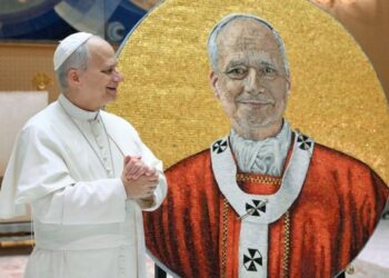 Presentan al Papa su retrato en mosaico para la Basílica de San Pablo