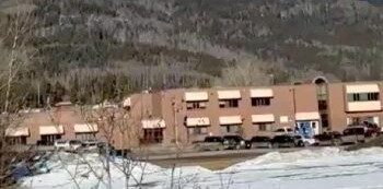 Canadá: Masacre escolar en Tumbler Ridge, 10 muertos en tiroteo