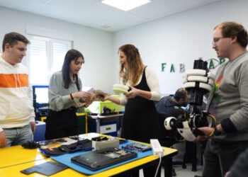 La Comunidad de Madrid facilitó el acceso al empleo a más de 1.300 personas con enfermedad mental grave y duradera en 2025