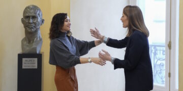 Díaz Ayuso recibe en la Real Casa de Correos a la presidenta del Parlamento Europeo
