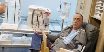 El Hospital público Puerta de Hierro estrena unidad pionera en España para diálisis domiciliaria